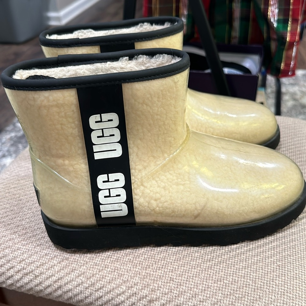 Ugg Clear Cream Boots Size 7